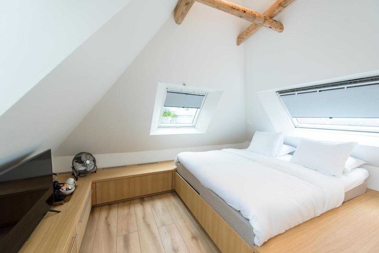 Fietshotel Zee Van Tijd Holwerd Extérieur photo