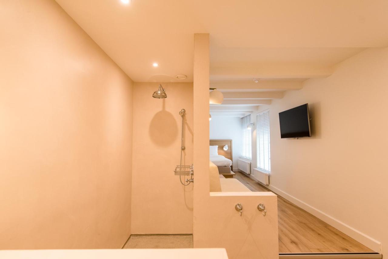Fietshotel Zee Van Tijd Holwerd Extérieur photo